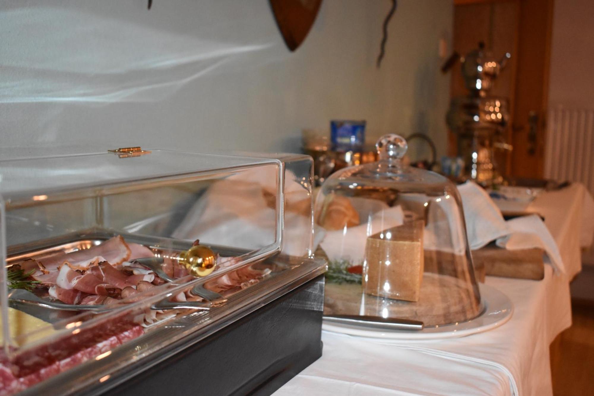 Hirschstube Nauders Bed and Breakfast Εξωτερικό φωτογραφία